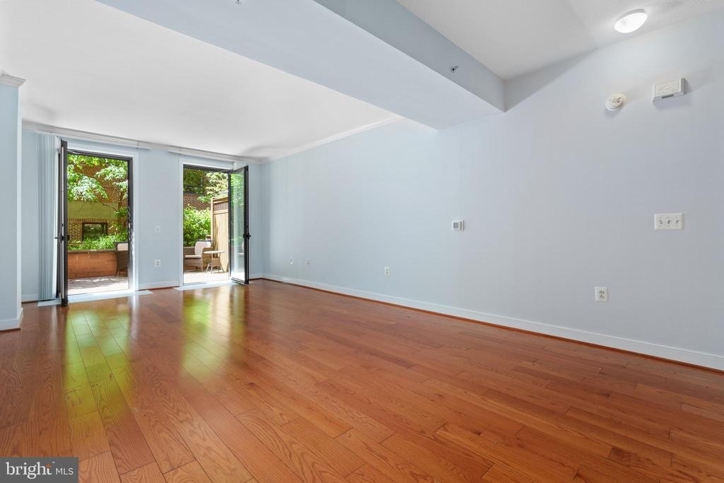 631 D Street Nw - Photo 4