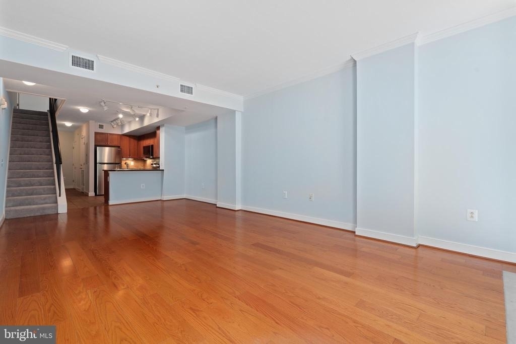 631 D Street Nw - Photo 8