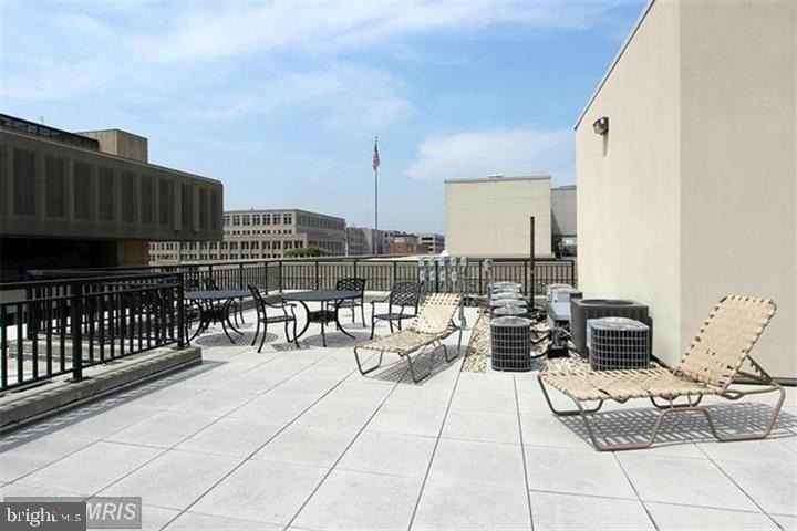 915 E Street Nw - Photo 23