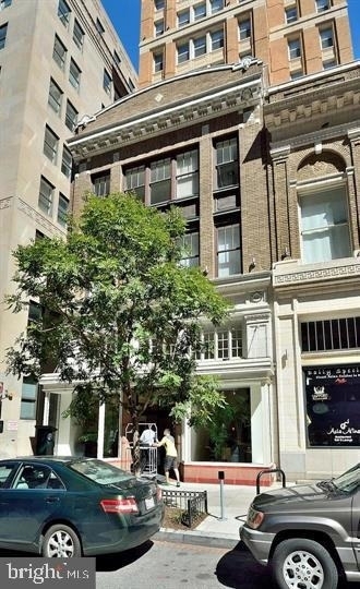 915 E Street Nw - Photo 1
