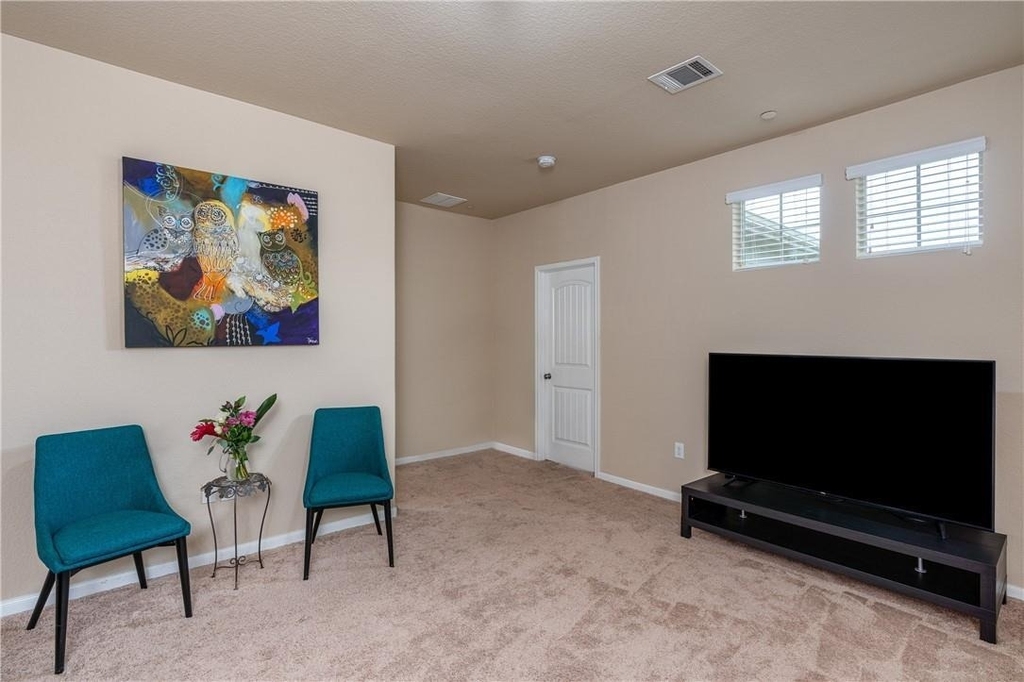 2880 Donnell Dr - Photo 7