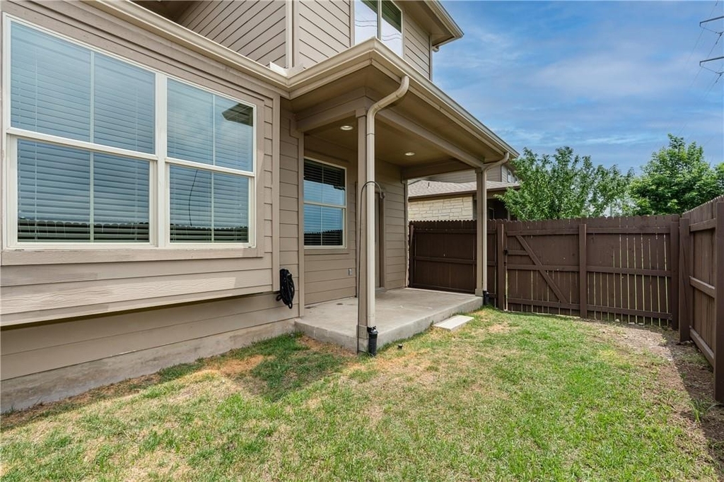 2880 Donnell Dr - Photo 10