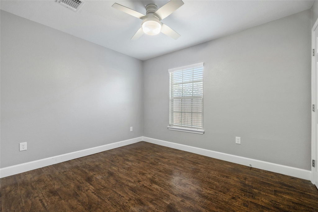 5503 Manor Rd - Photo 26