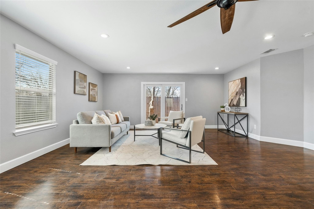 5503 Manor Rd - Photo 18