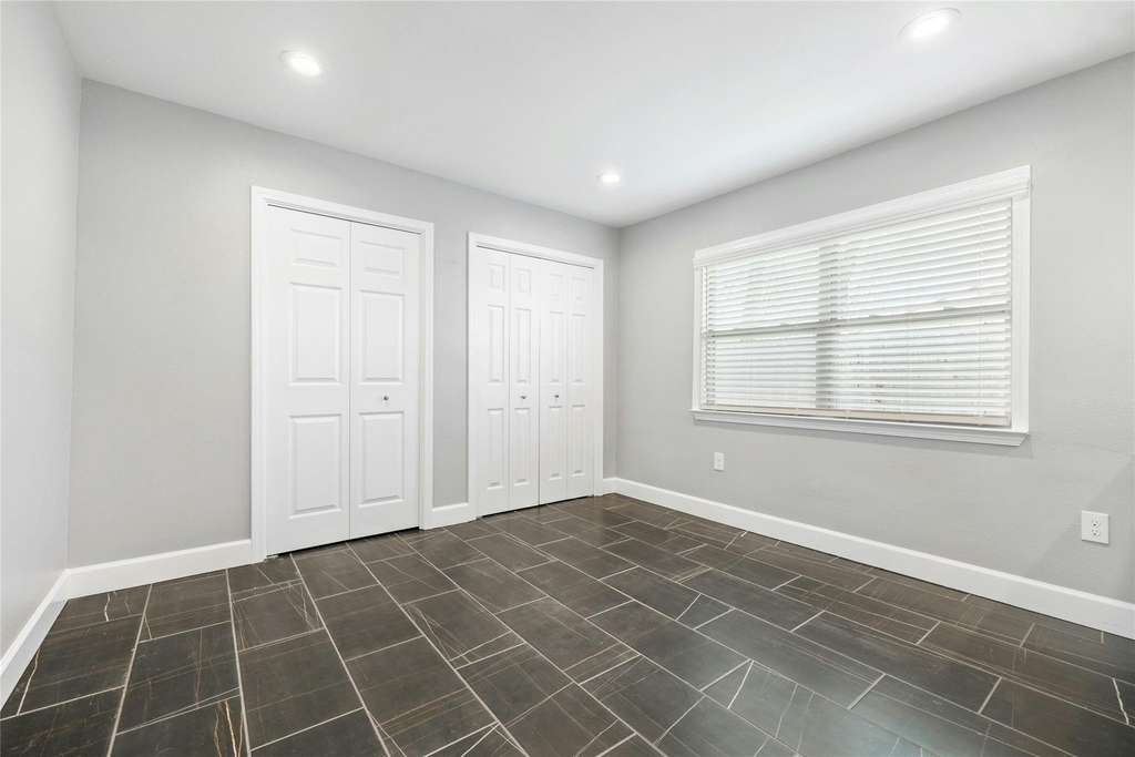 5503 Manor Rd - Photo 11
