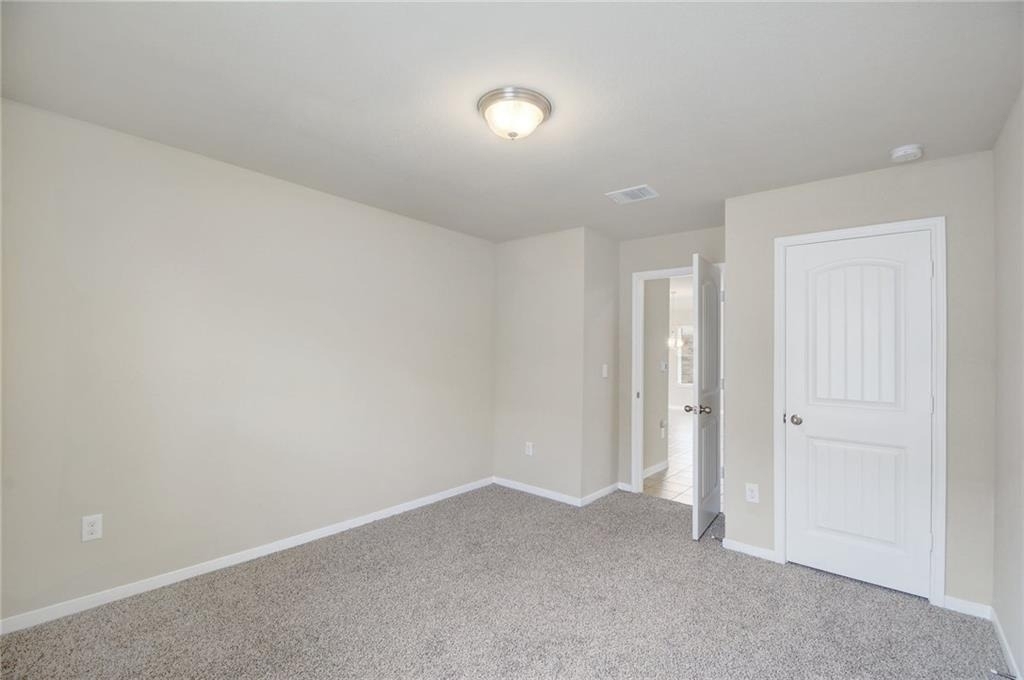 5817 Roderick Dr - Photo 20