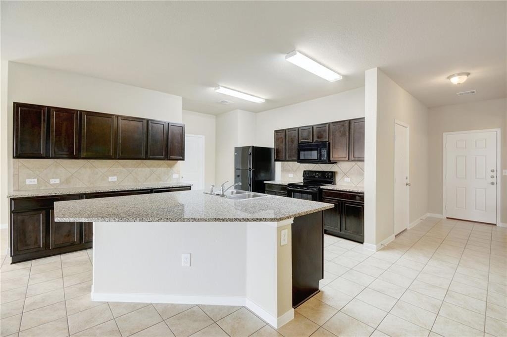 5817 Roderick Dr - Photo 7
