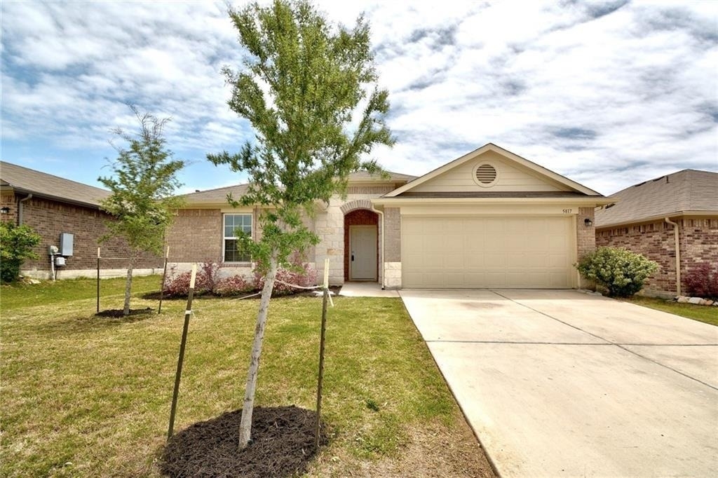5817 Roderick Dr - Photo 0