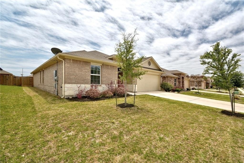 5817 Roderick Dr - Photo 1
