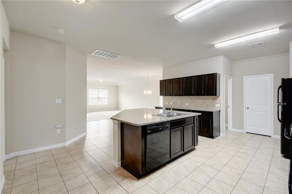 5817 Roderick Dr - Photo 8