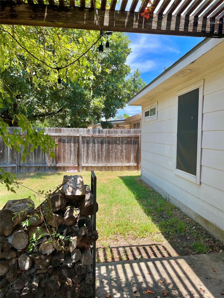 2117 Kimra Ln - Photo 33