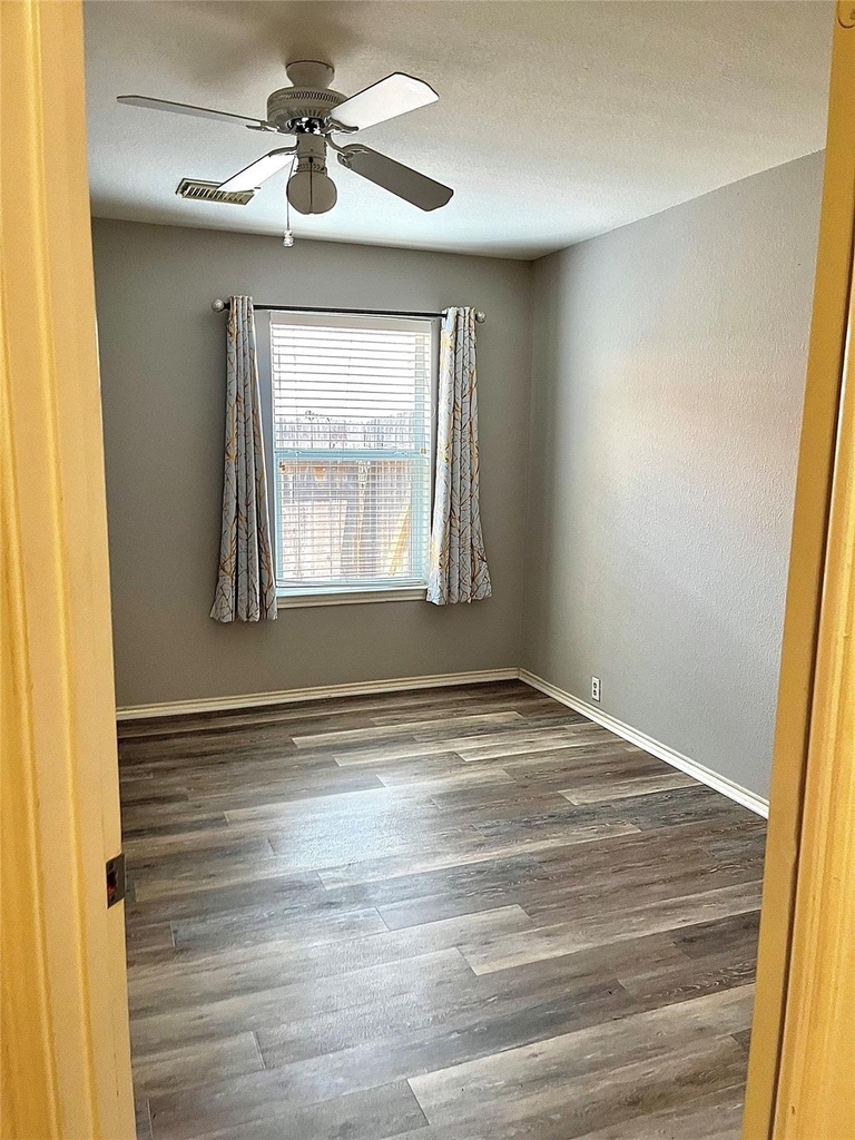 2117 Kimra Ln - Photo 24