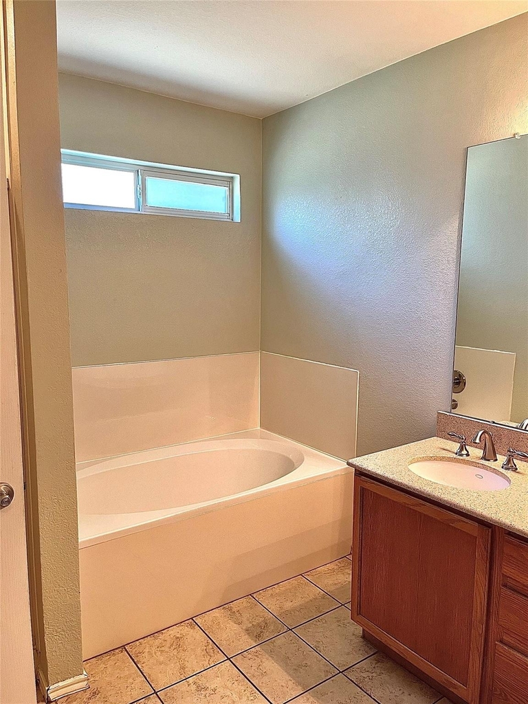 2117 Kimra Ln - Photo 17
