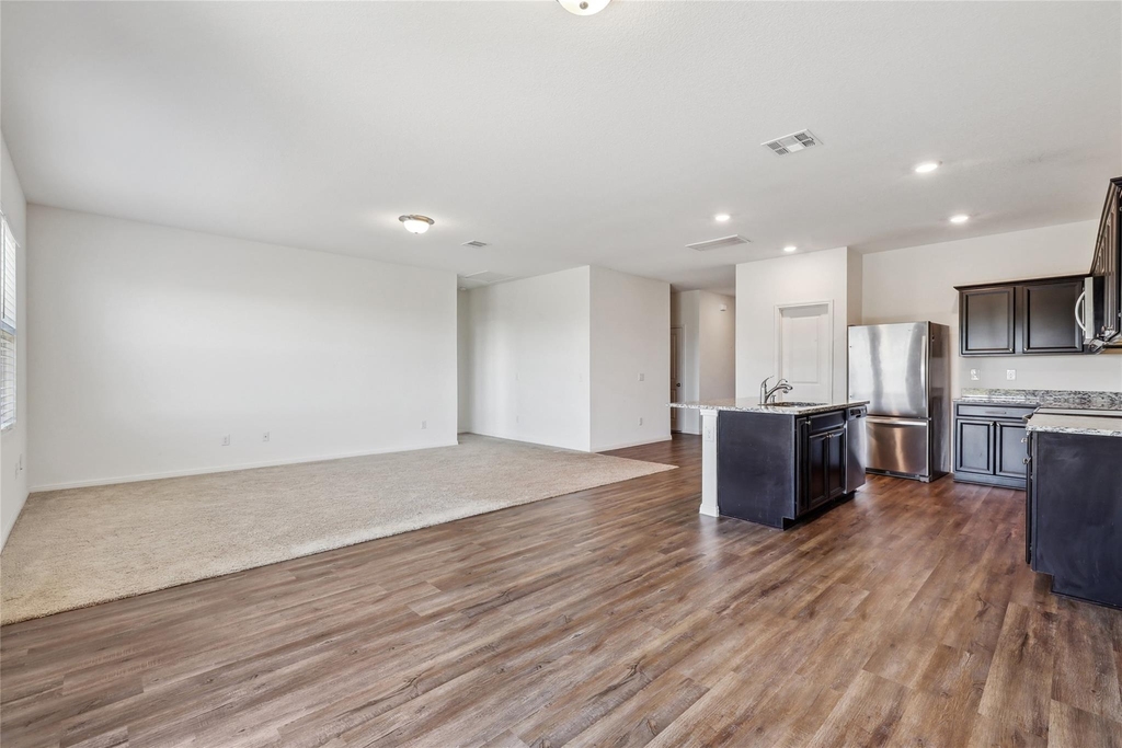 14105 Jeannette Rankin Rd - Photo 2