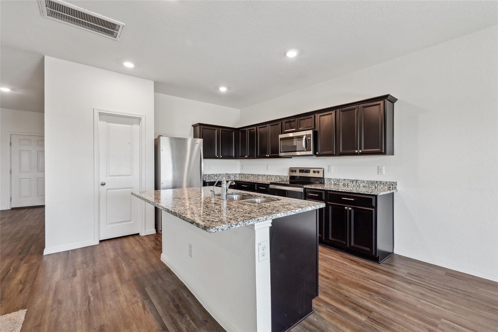 14105 Jeannette Rankin Rd - Photo 4