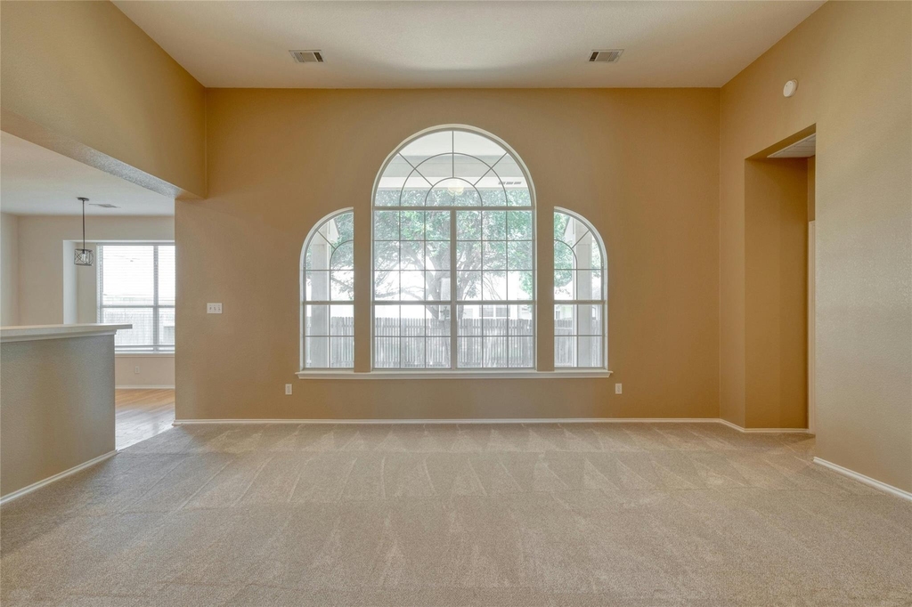 2310 Kristen Ln - Photo 2