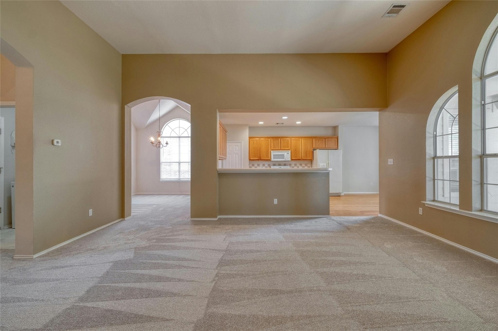 2310 Kristen Ln - Photo 5
