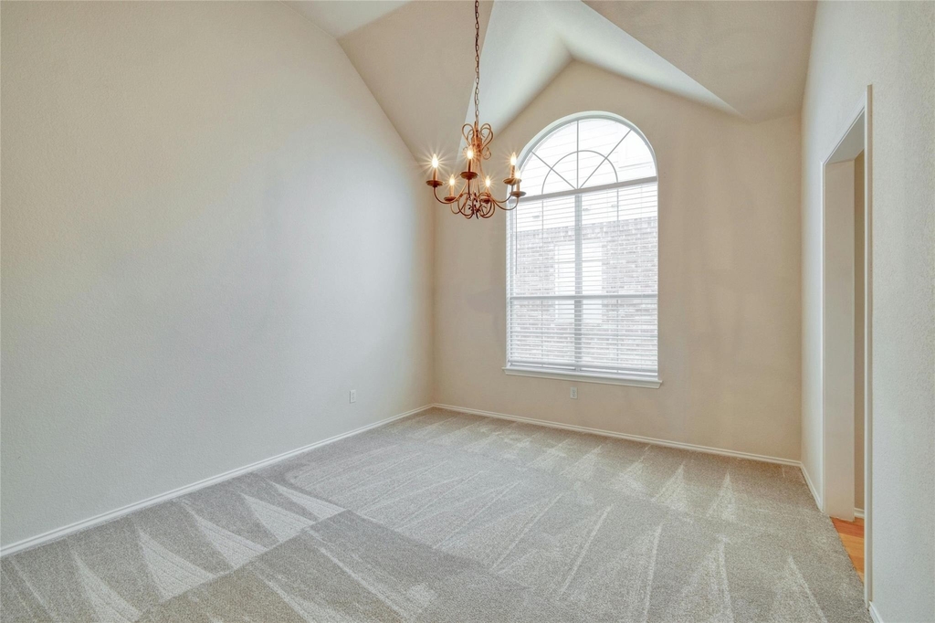 2310 Kristen Ln - Photo 6