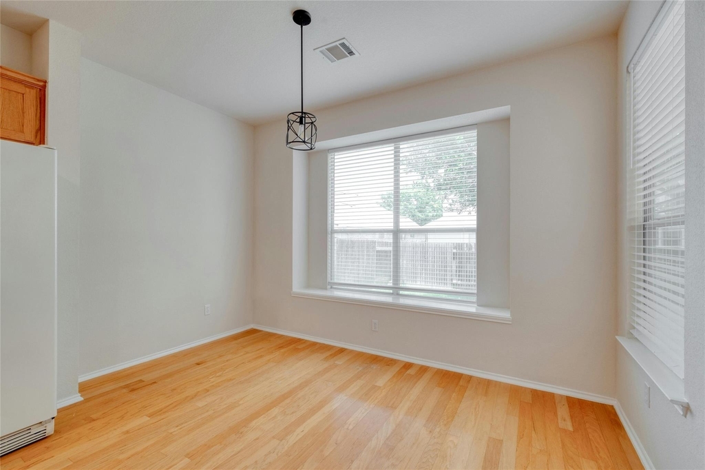 2310 Kristen Ln - Photo 11