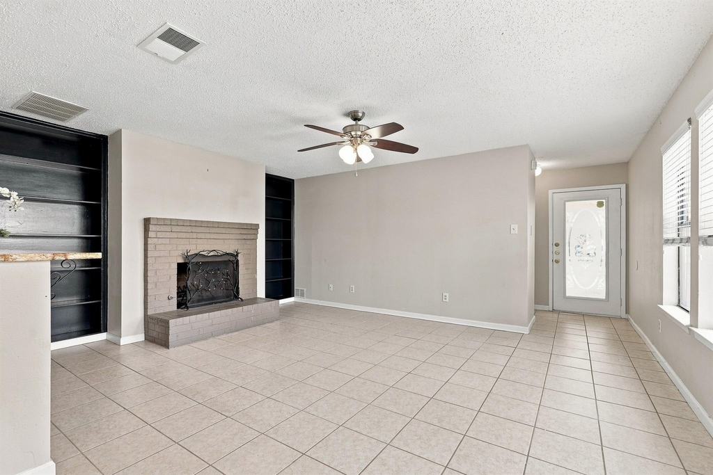 7825 Beauregard Cir - Photo 9