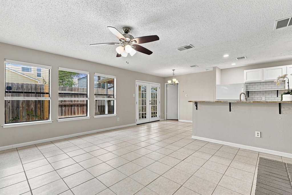 7825 Beauregard Cir - Photo 8