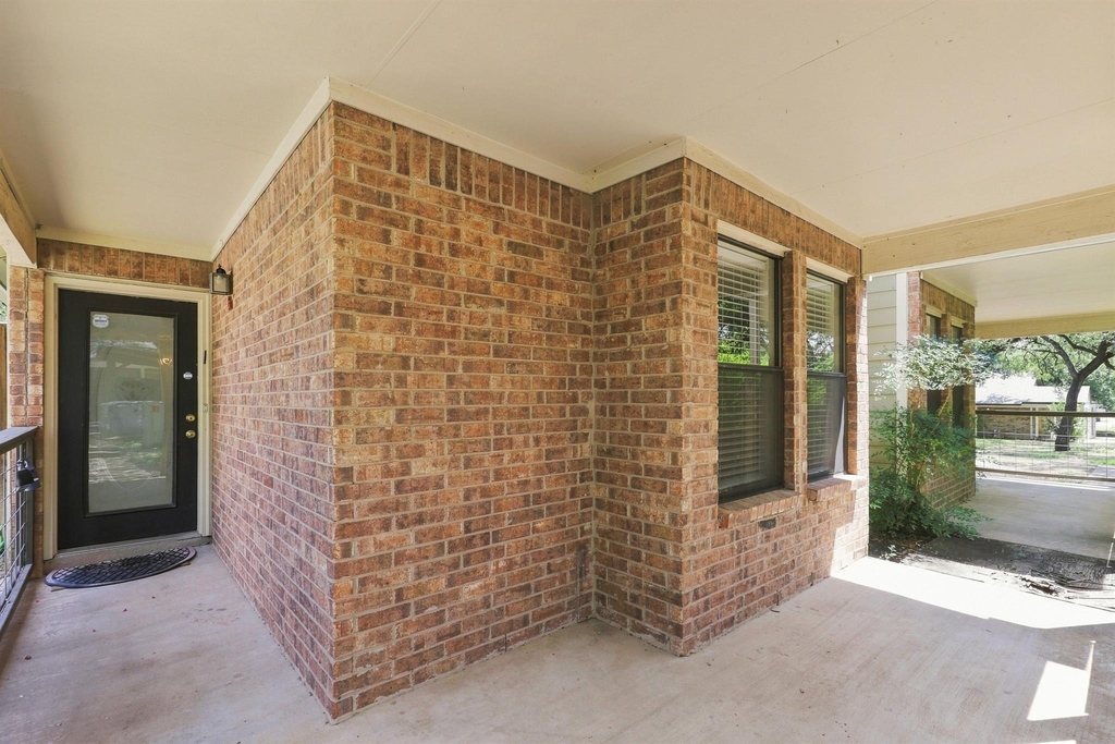 7825 Beauregard Cir - Photo 6