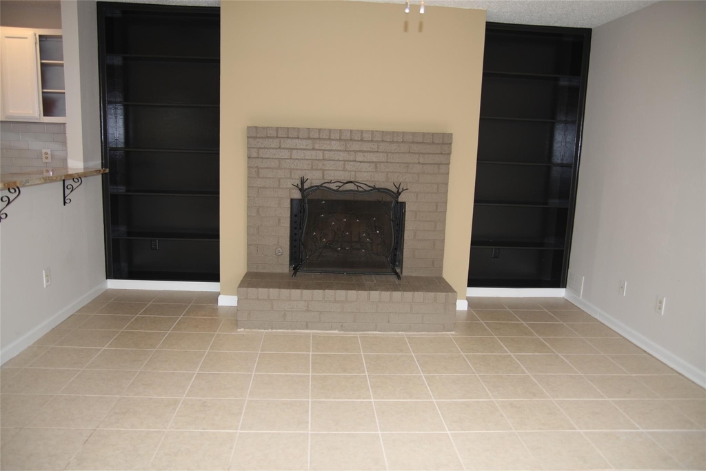 7825 Beauregard Cir - Photo 9
