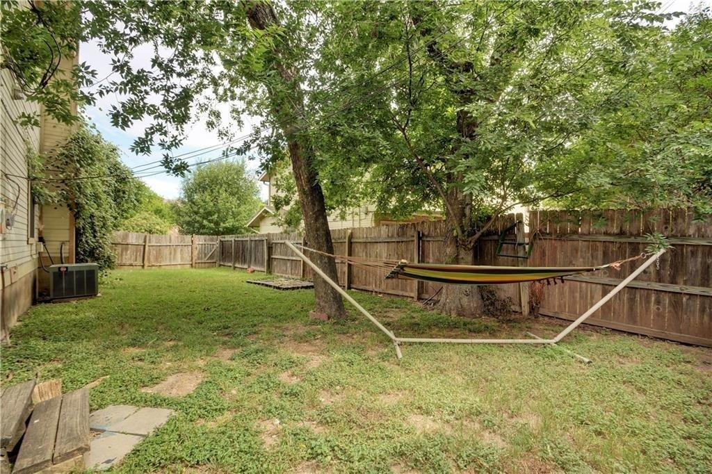 2011 Kirksey Dr - Photo 8
