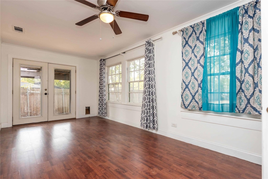 406 Lexington Rd - Photo 8