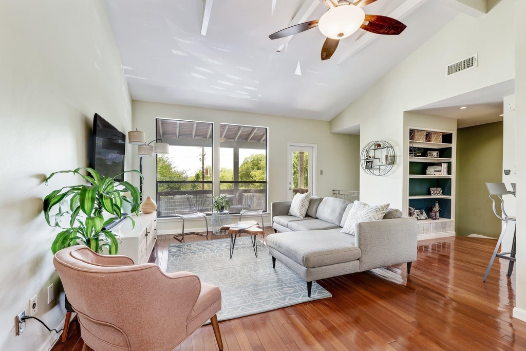 1100 Azie Morton Rd - Photo 6
