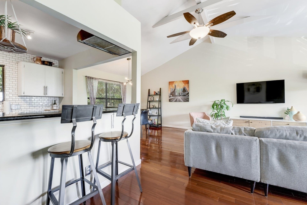 1100 Azie Morton Rd - Photo 4