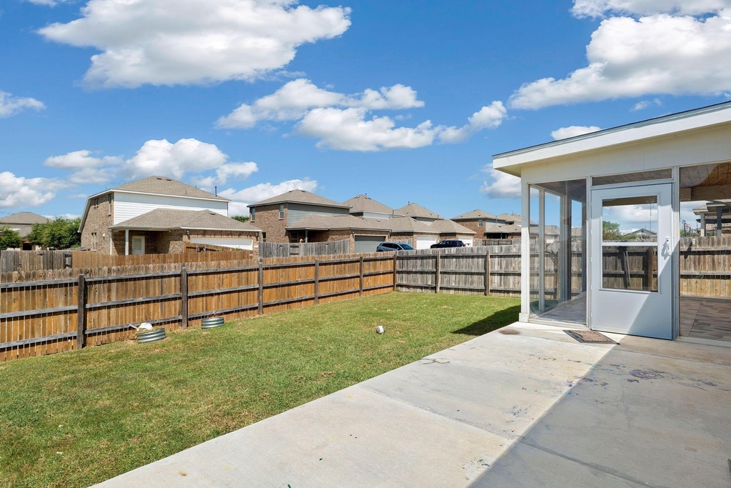 1341 Eagle Ray St - Photo 33