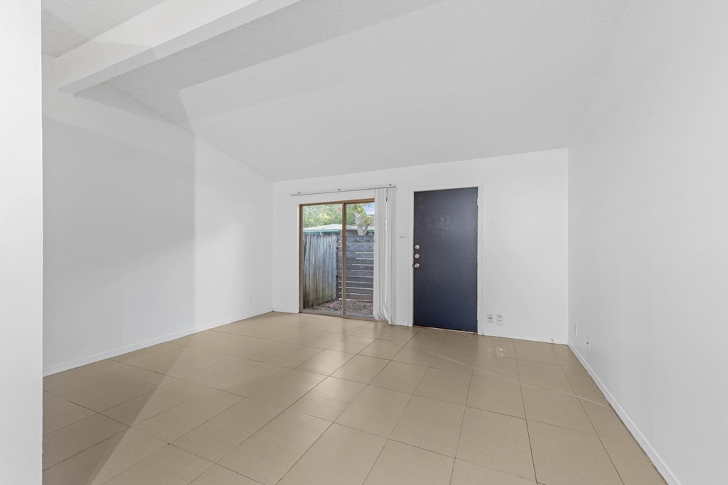 1905 Fairlawn Ln Ln - Photo 8