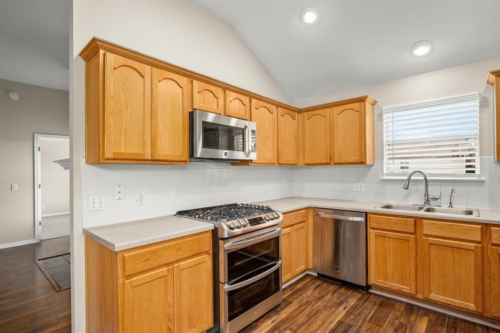 14901 Nuttall Dr - Photo 6