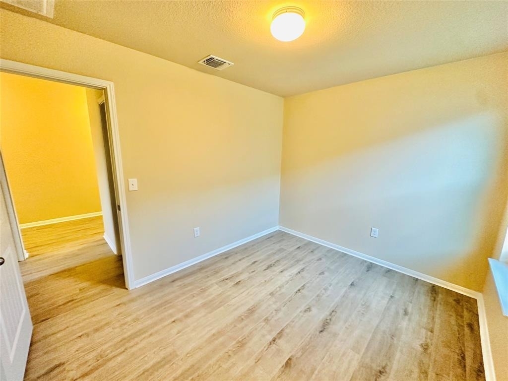 704 Silver Wing Dr - Photo 8