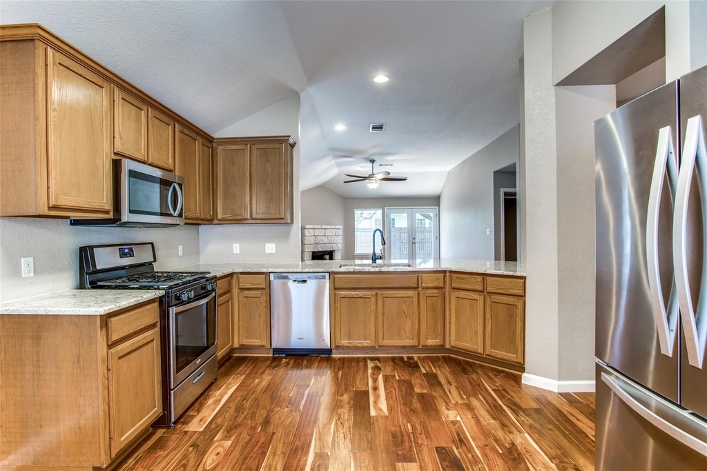 1314 Brighton Bend Ln - Photo 1