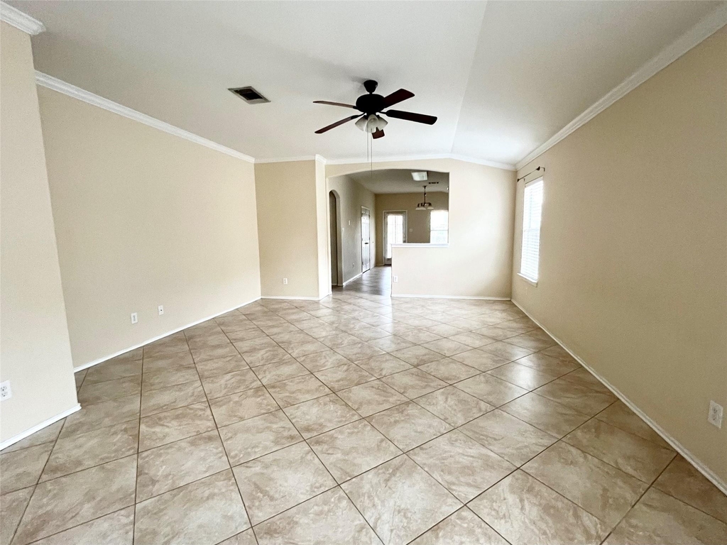 2428 Green Meadows Ln - Photo 5
