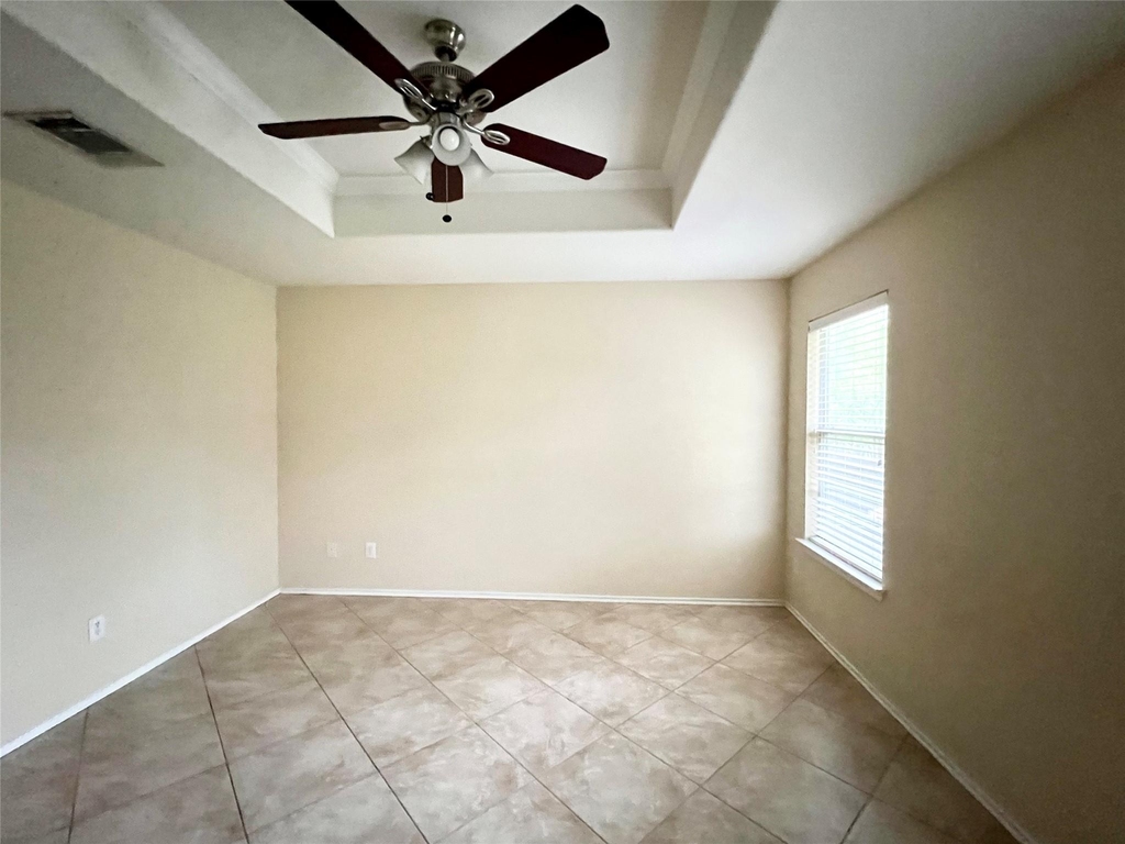 2428 Green Meadows Ln - Photo 2