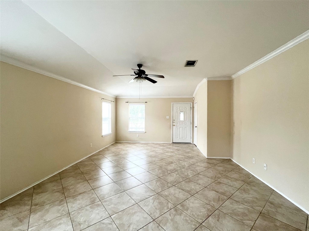 2428 Green Meadows Ln - Photo 4