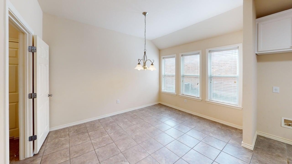 2816 Mission Tejas Dr - Photo 8