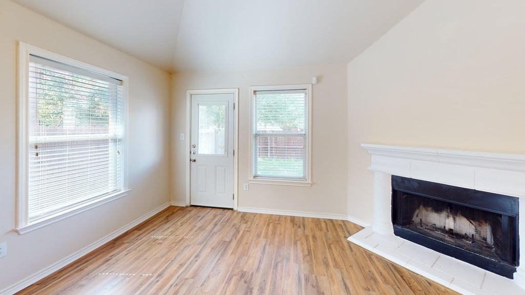 2816 Mission Tejas Dr - Photo 1