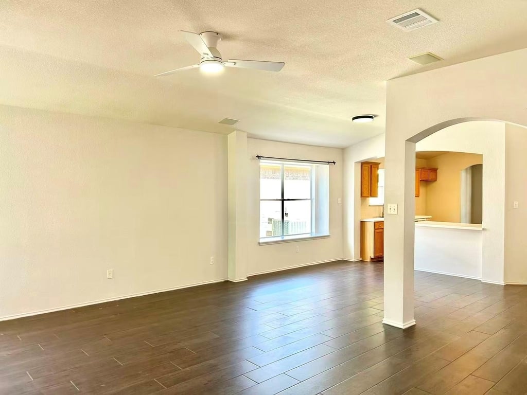 615 Settlement St - Photo 8