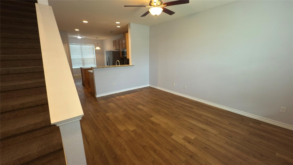 400 West St - Photo 5