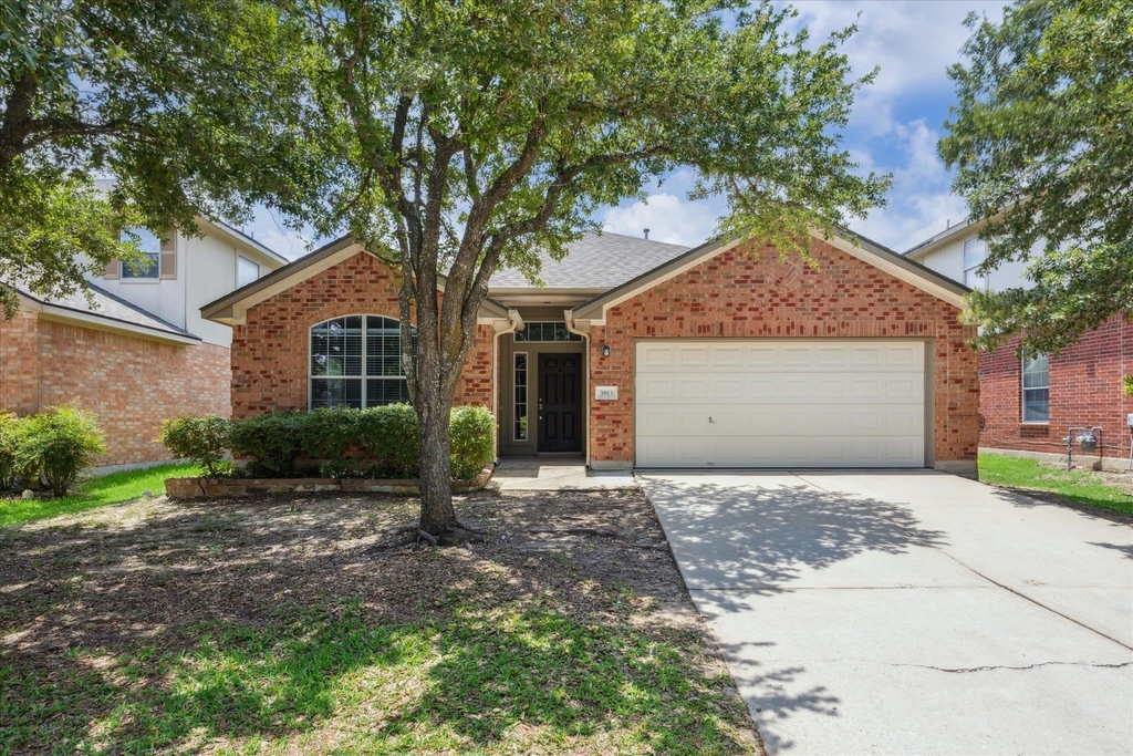 3813 Bandice Ln - Photo 0