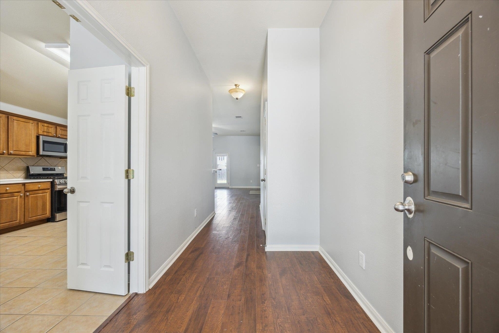 3813 Bandice Ln - Photo 1
