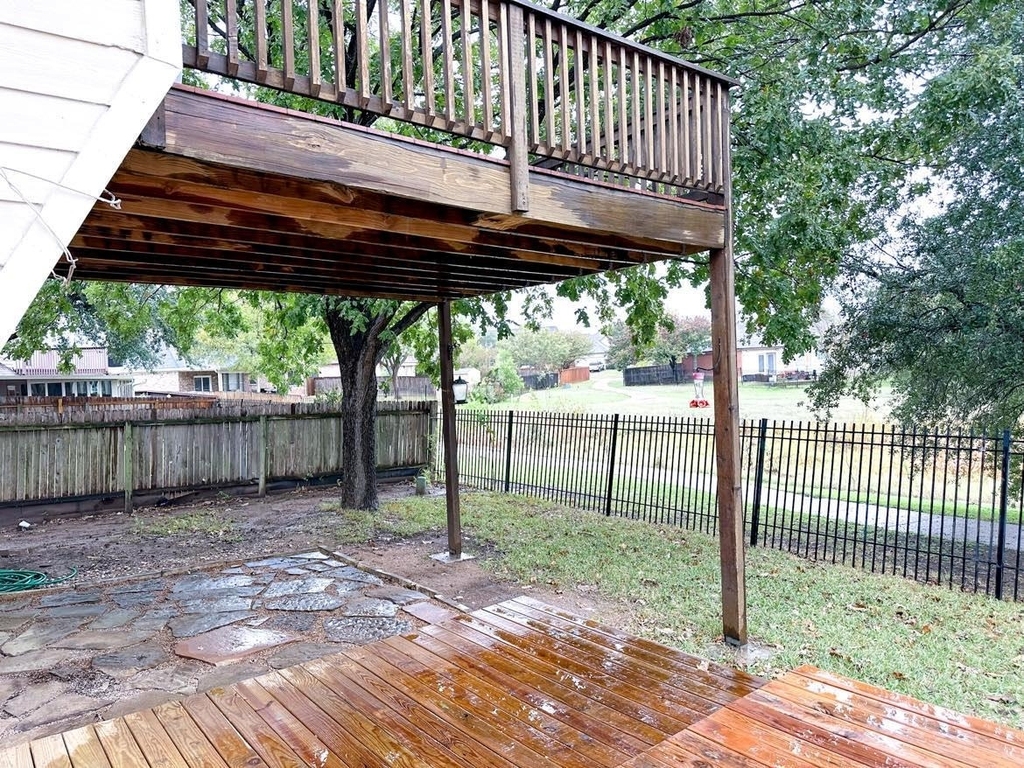 11321 Avering Ln - Photo 18