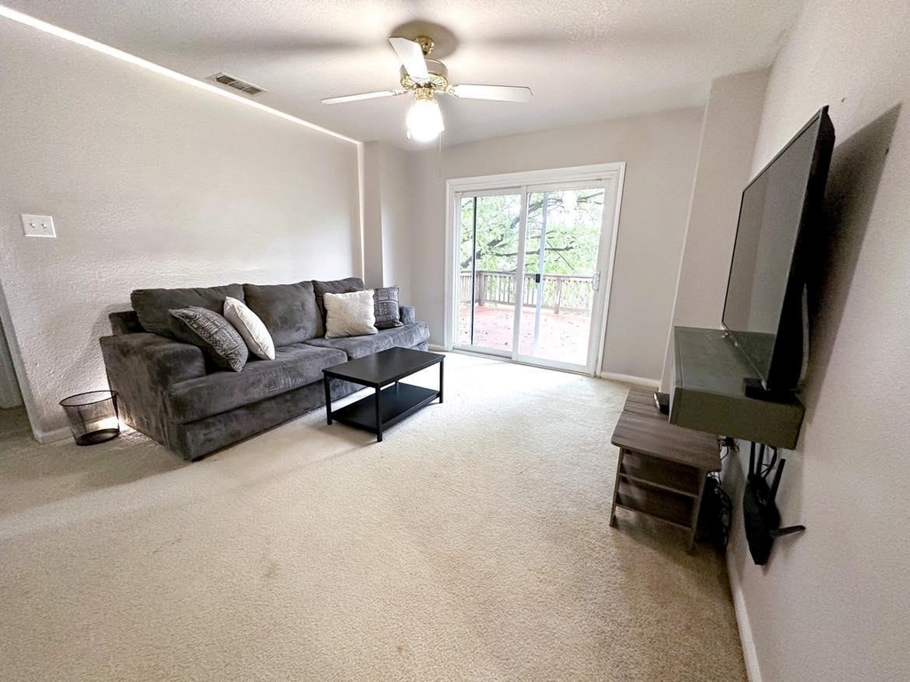 11321 Avering Ln - Photo 11