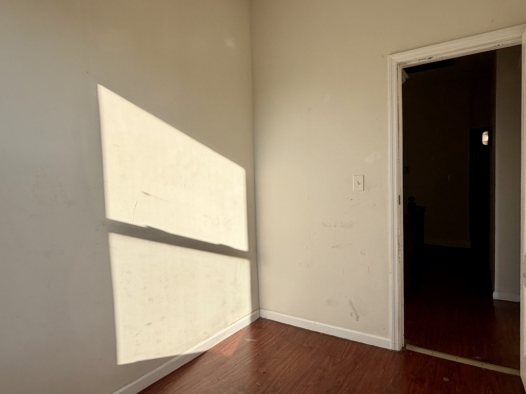 232 Covert Street - Photo 8