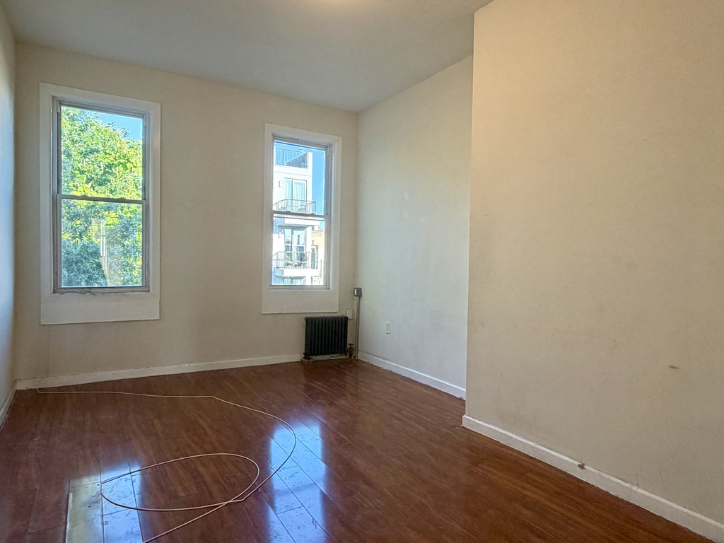 232 Covert Street - Photo 9