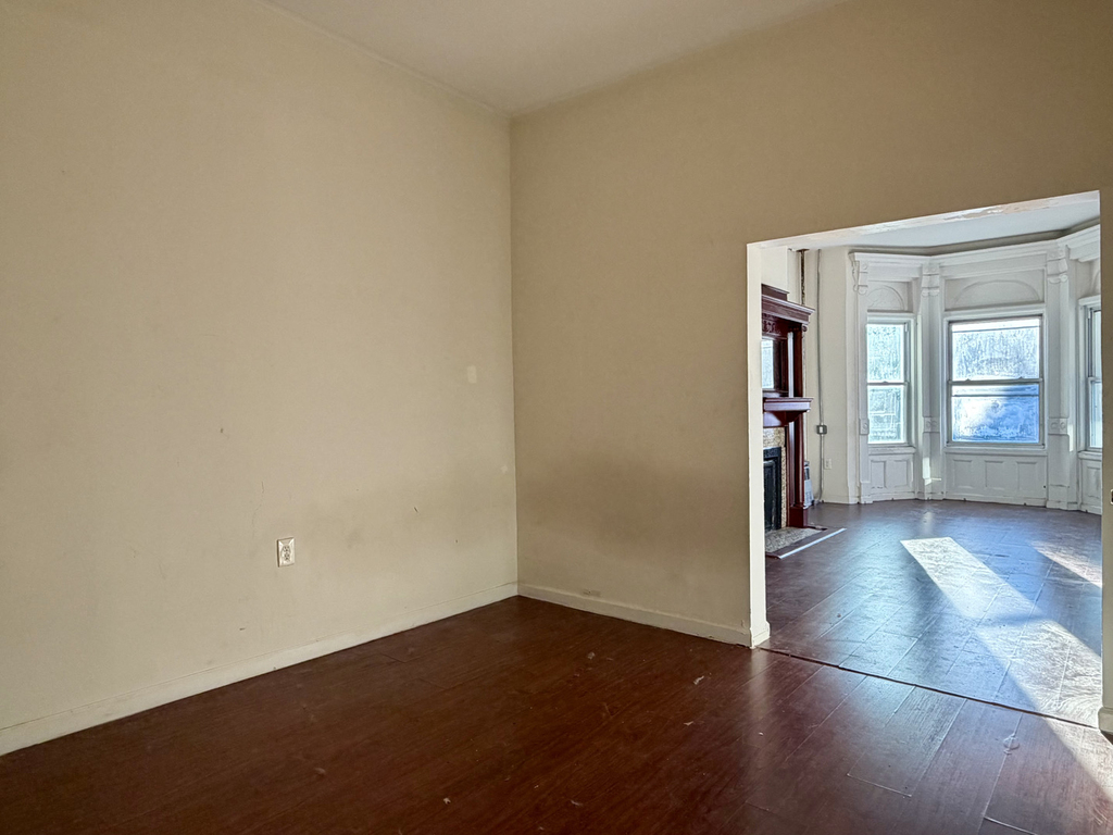 232 Covert Street - Photo 2